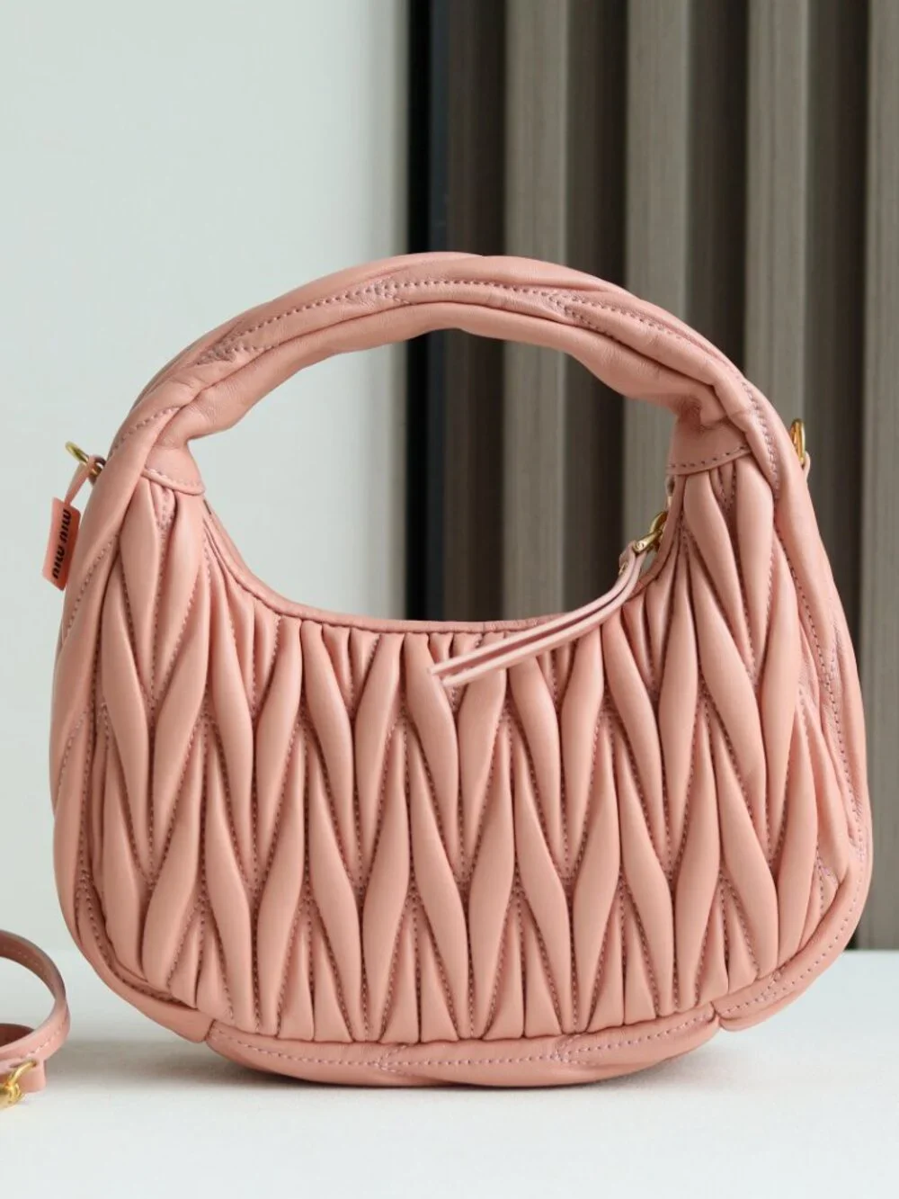 Miu Miu. dimensions 23